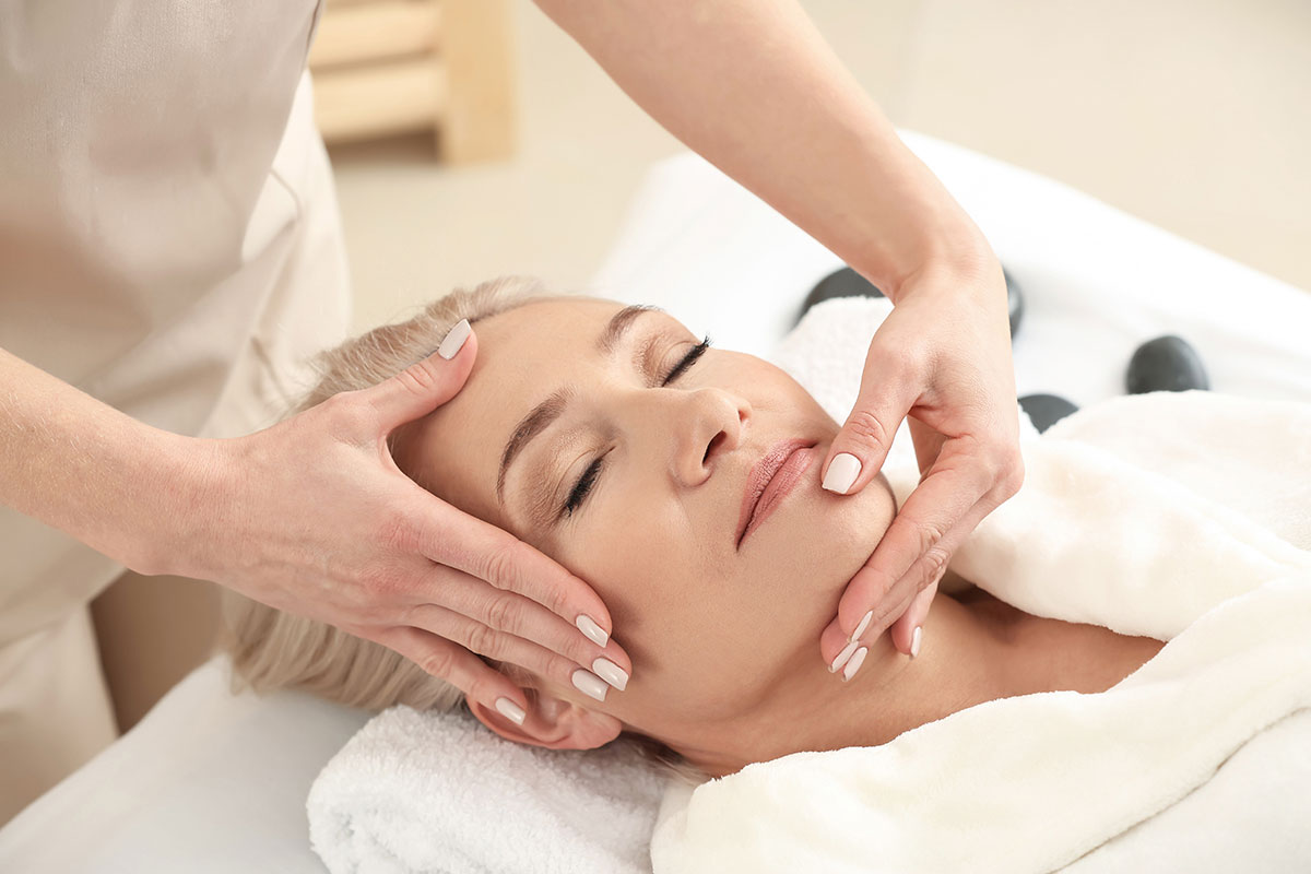 What Does An Anti Aging Facial Do To Revitalize Skin?